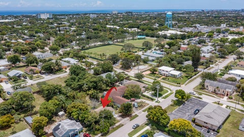 Tiny photo for 229 SW 4th Avenue, Delray Beach, FL 33444 (MLS # B26034931)