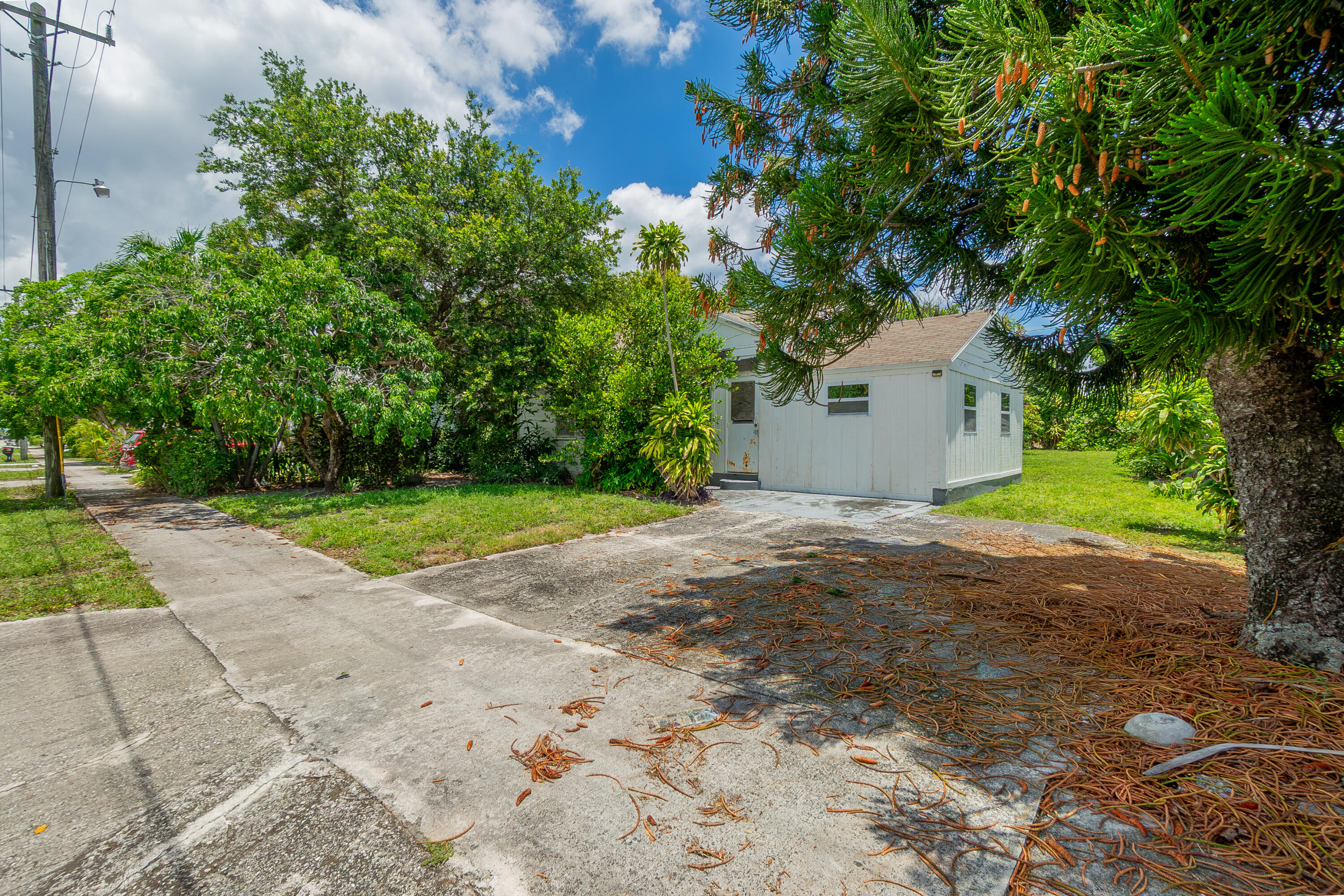 DELRAY TOWN OF - Residential