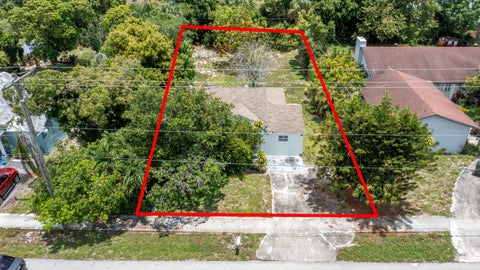 Tiny photo for 229 SW 4th Avenue, Delray Beach, FL 33444 (MLS # B26034931)