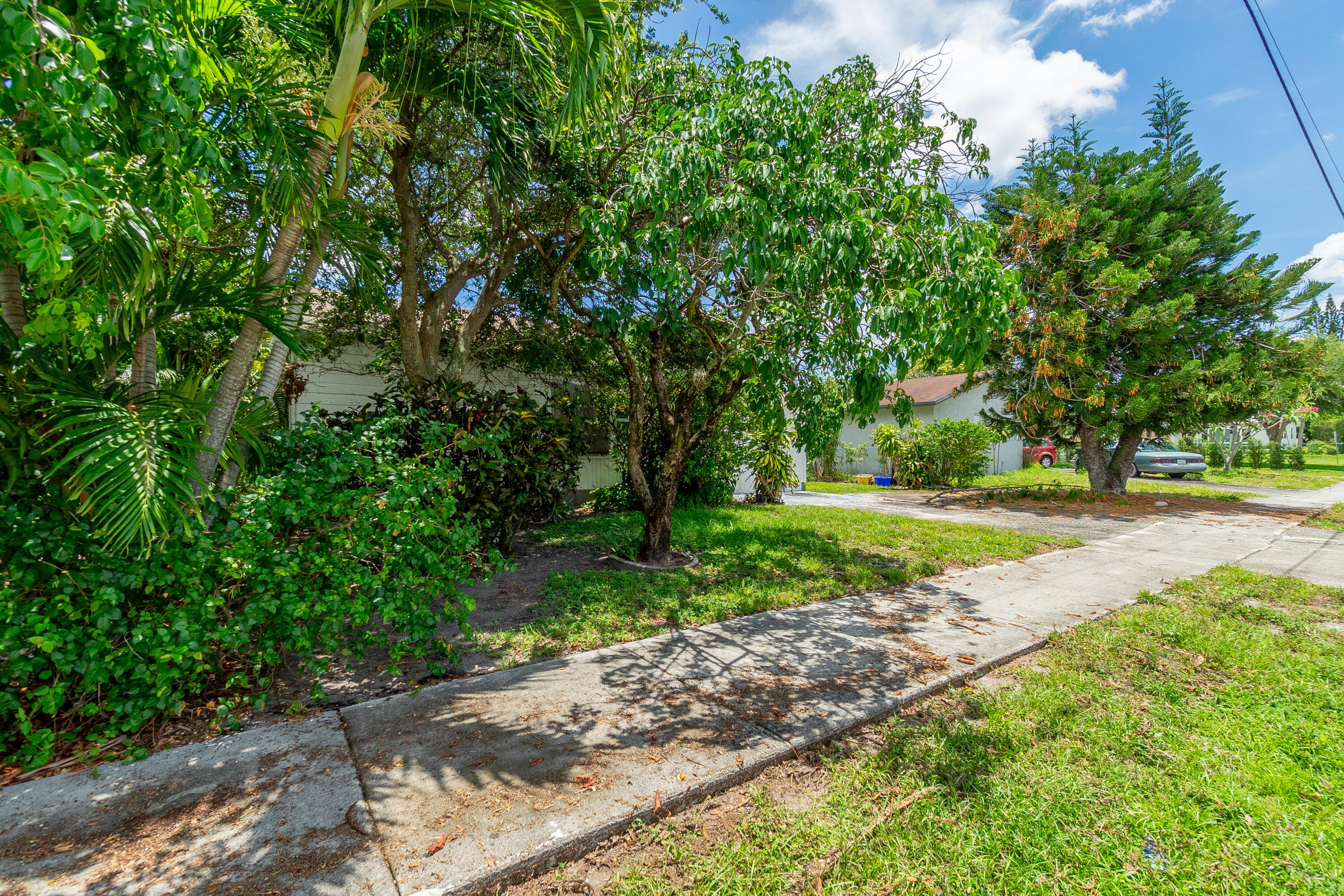 DELRAY TOWN OF - Residential