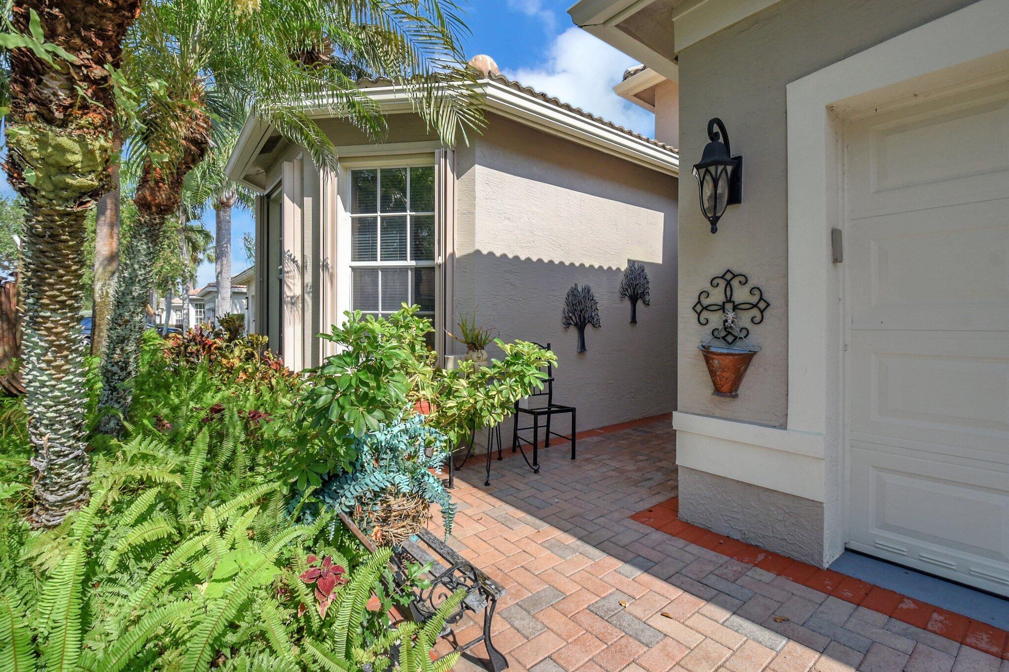 8127 Playa Del Sur Boulevard
