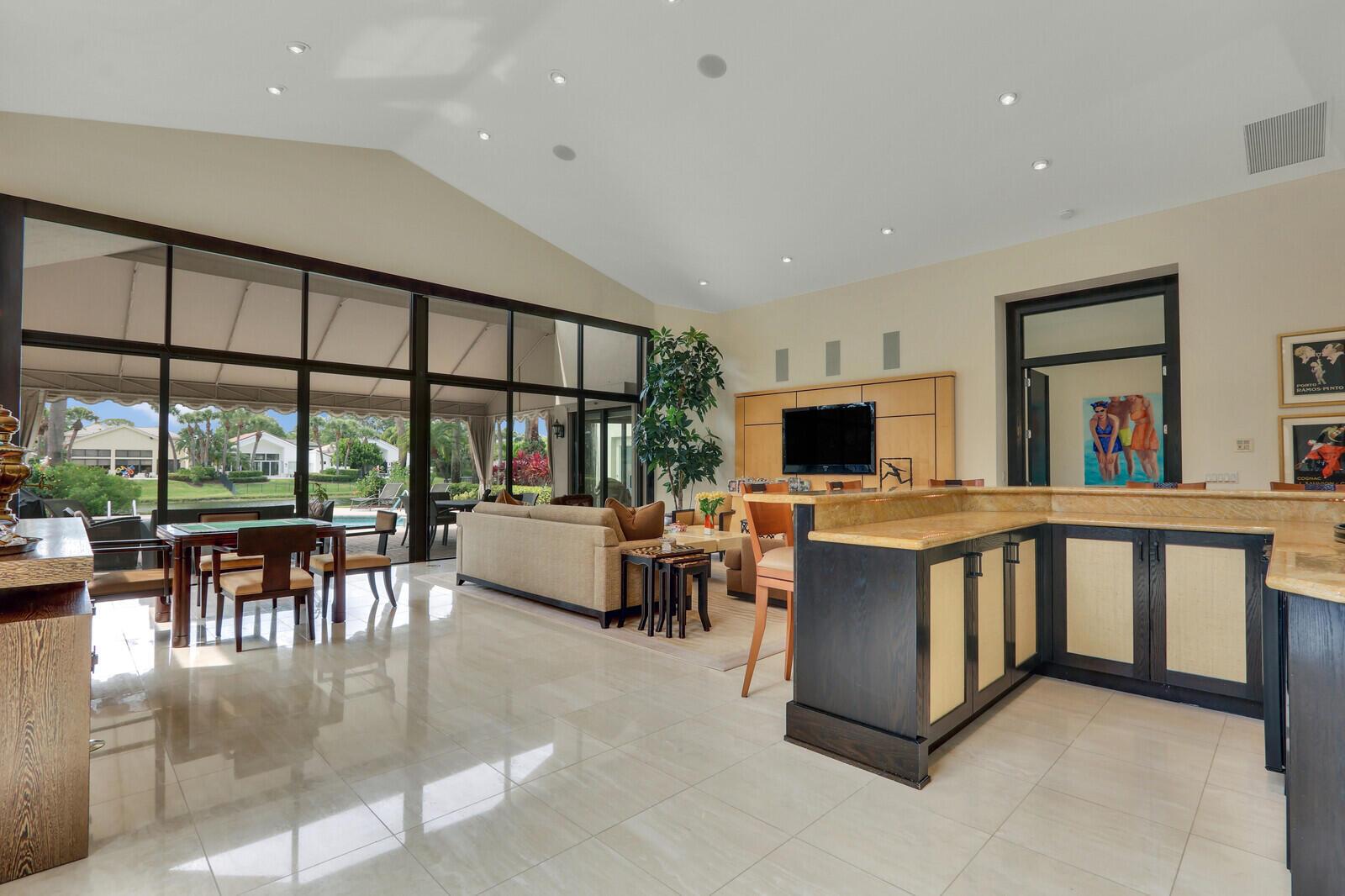 FRENCHMANS CREEK PAR F-2 - Residential