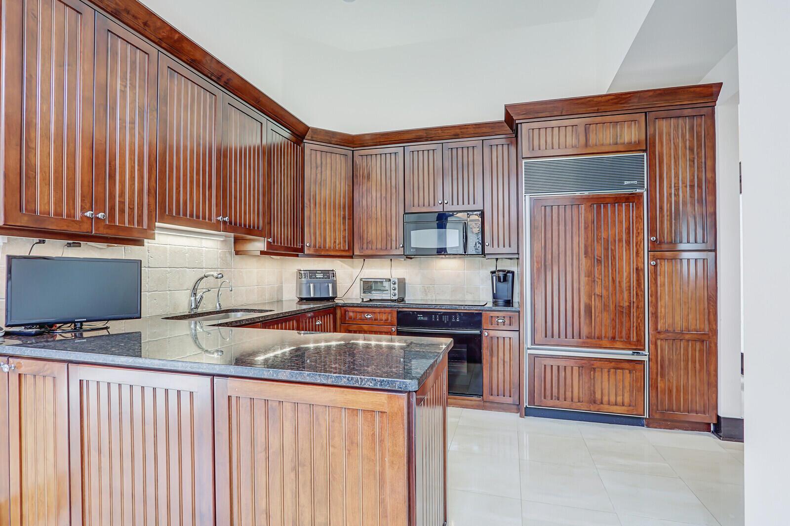 FRENCHMANS CREEK PAR F-2 - Residential