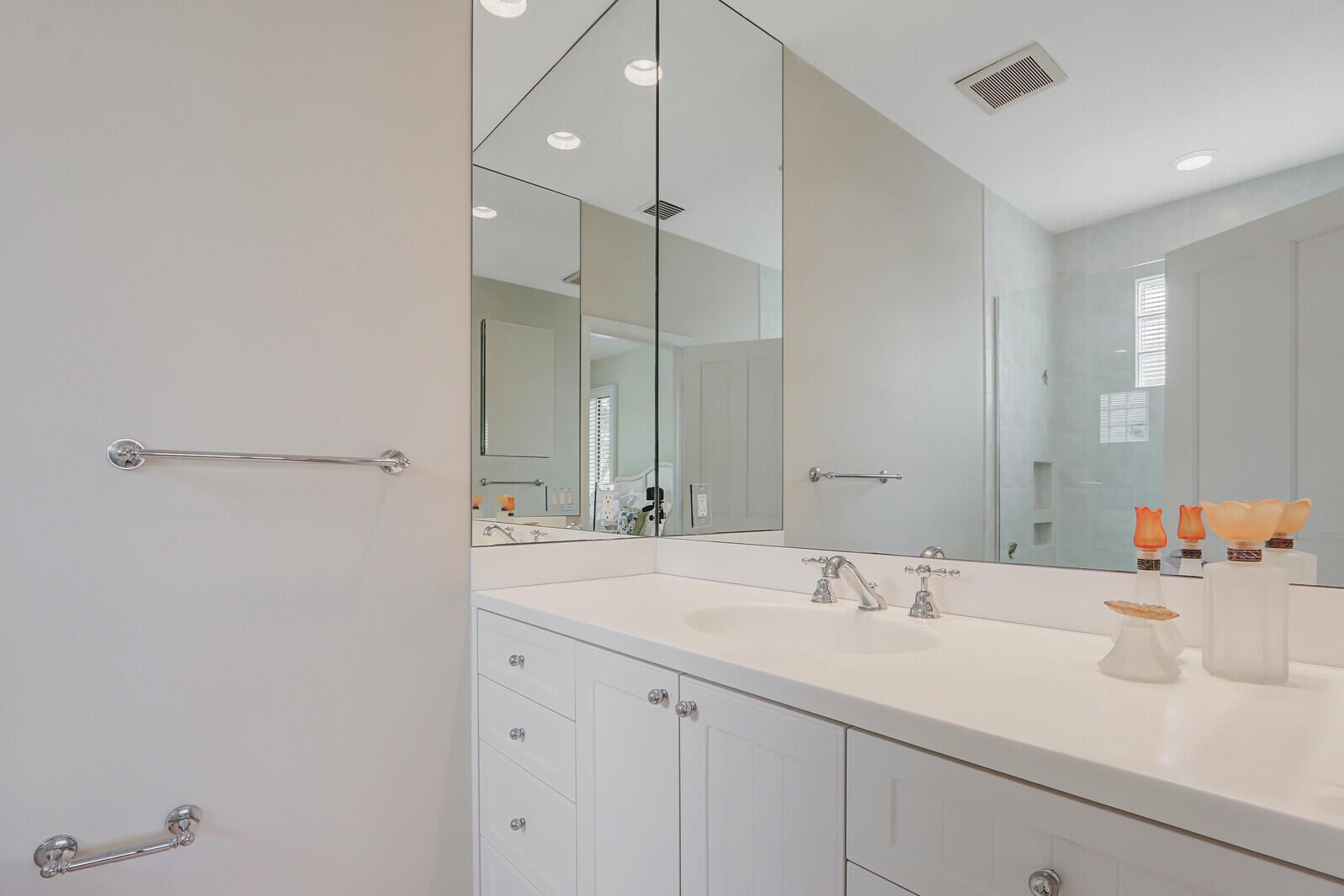 FRENCHMANS CREEK PAR F-2 - Residential