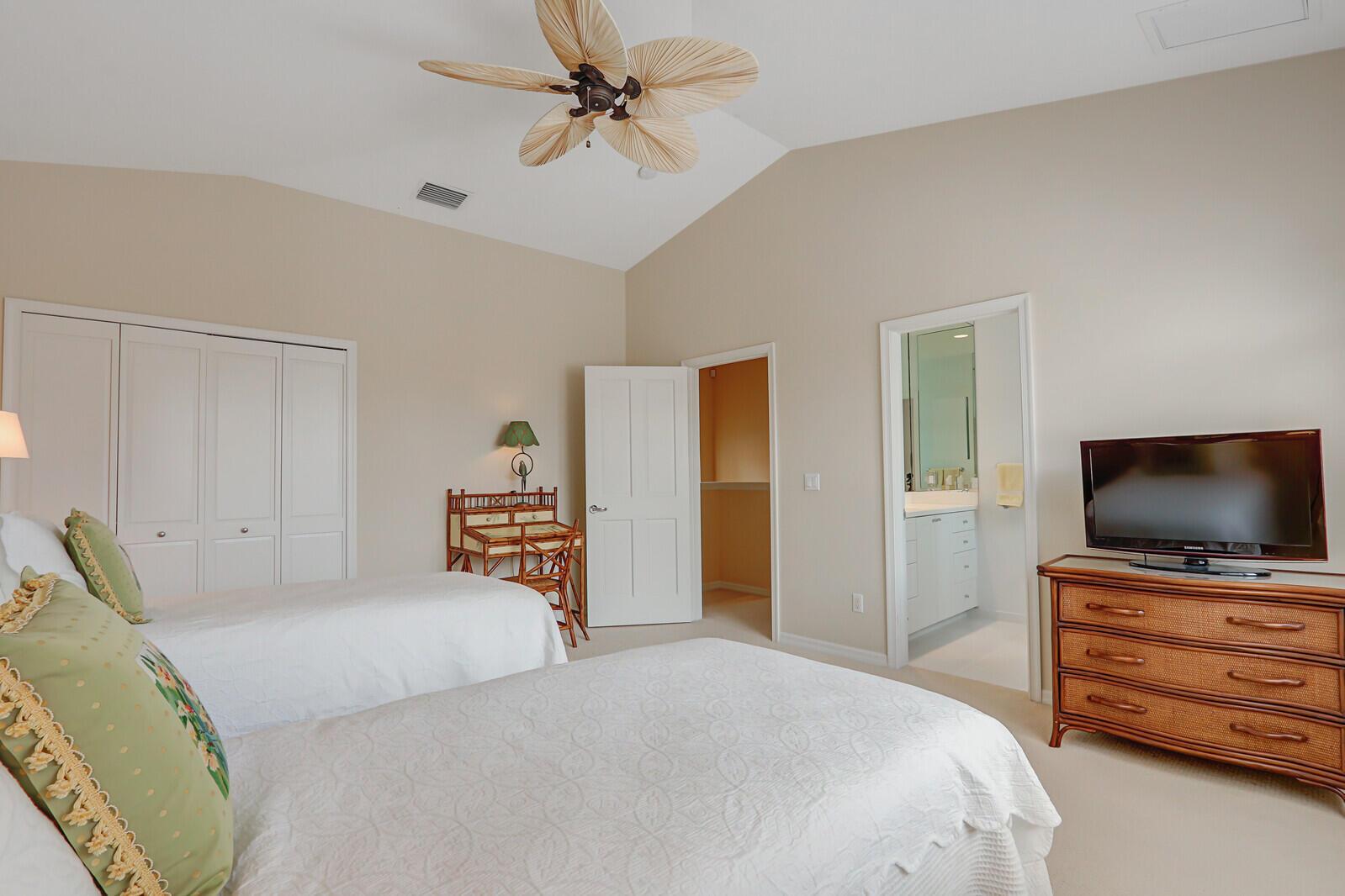 FRENCHMANS CREEK PAR F-2 - Residential