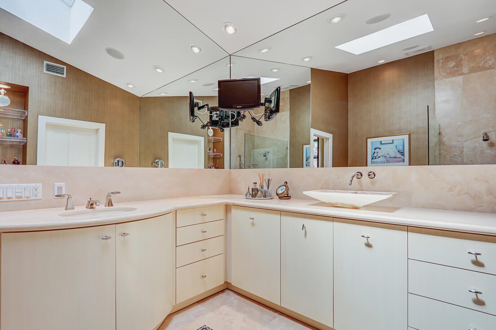 FRENCHMANS CREEK PAR F-2 - Residential