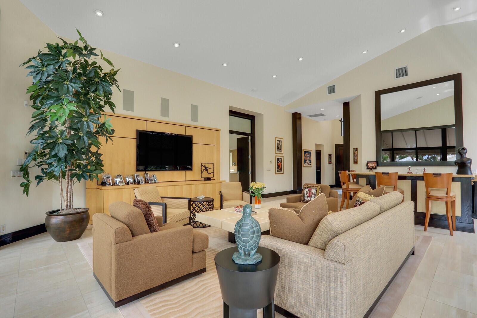 FRENCHMANS CREEK PAR F-2 - Residential