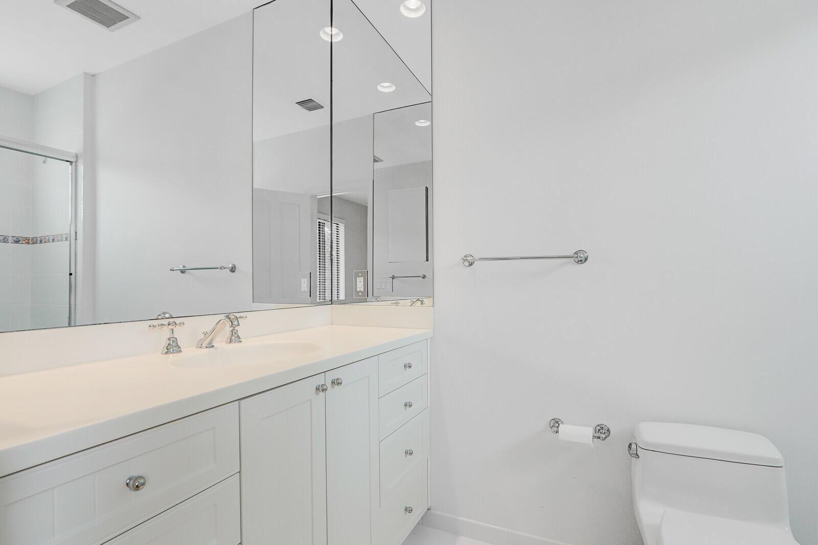 FRENCHMANS CREEK PAR F-2 - Residential