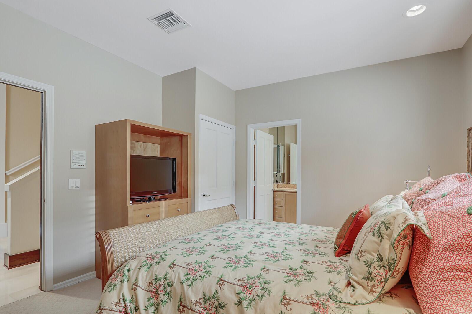 FRENCHMANS CREEK PAR F-2 - Residential