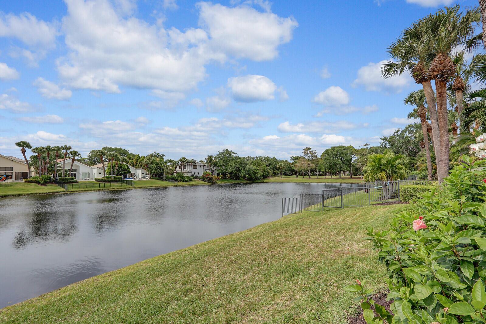 FRENCHMANS CREEK PAR F-2 - Residential