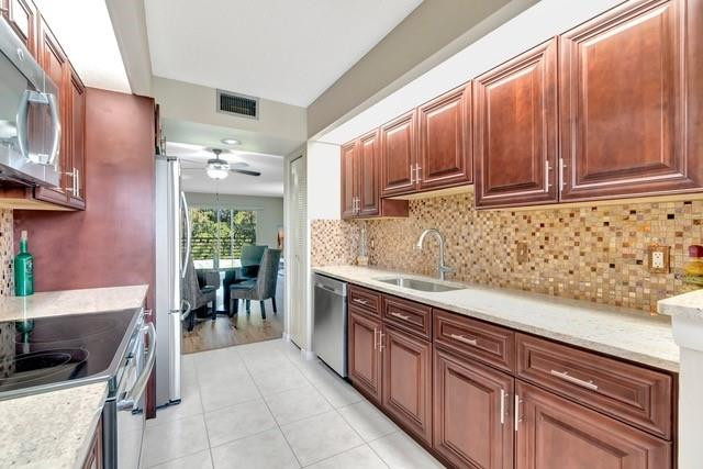 Abaco Village Wynmoor - Residential