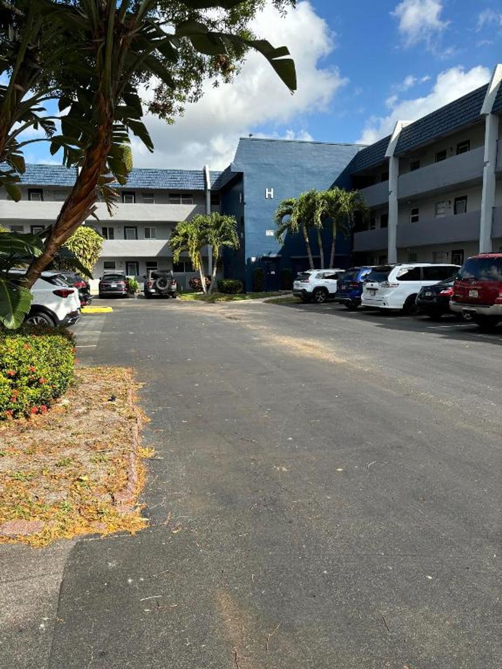 Photo of 7807 Golf Cir Drive #306, Margate, FL 33063 (MLS # R10971574)