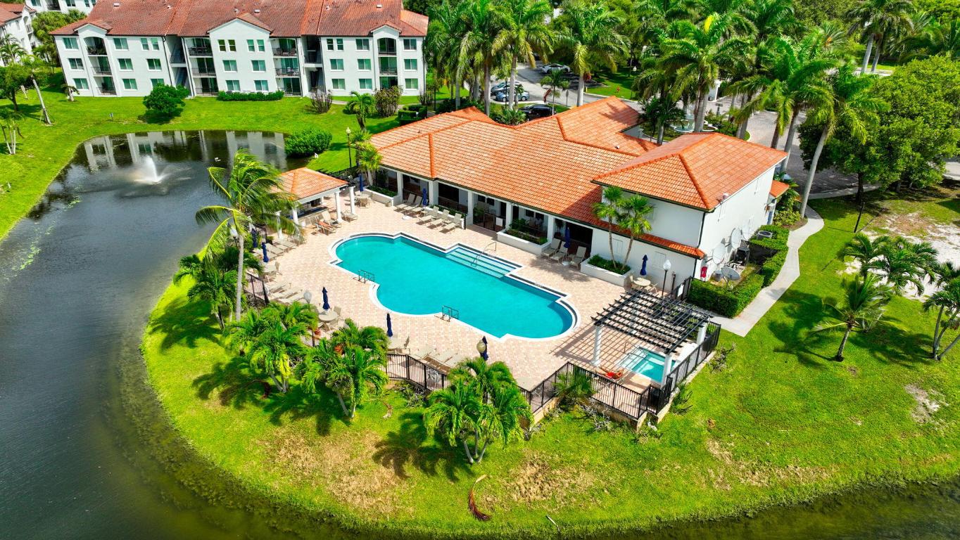 VILLA DEL SOL CONDO - Residential