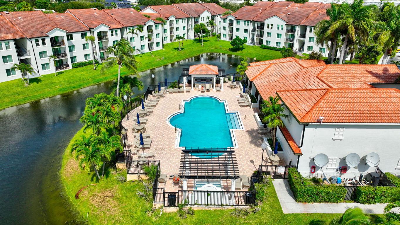 VILLA DEL SOL CONDO - Residential