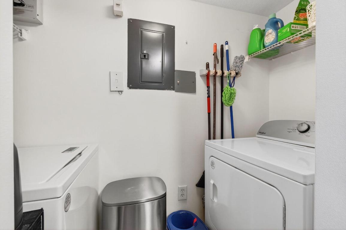 VILLA DEL SOL CONDO - Residential