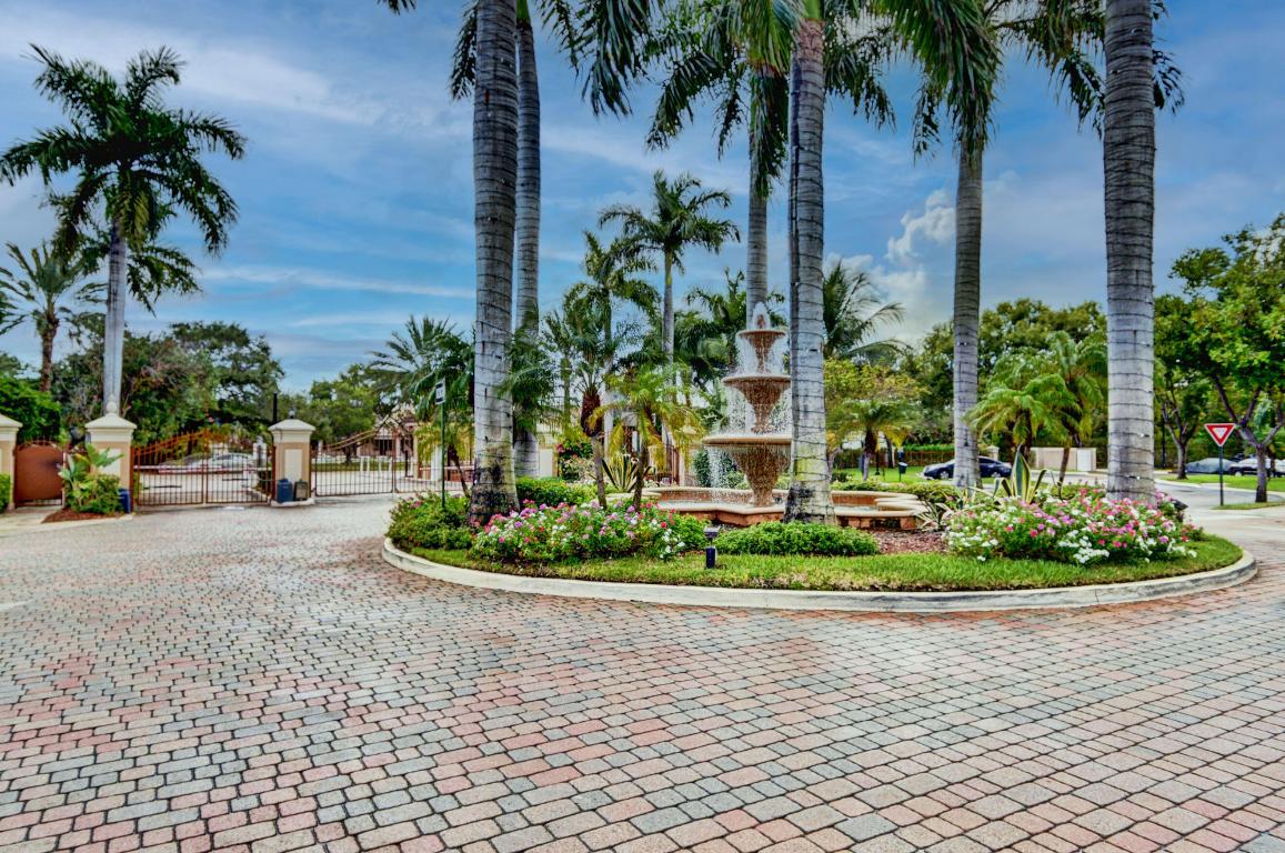 VILLA DEL SOL CONDO - Residential