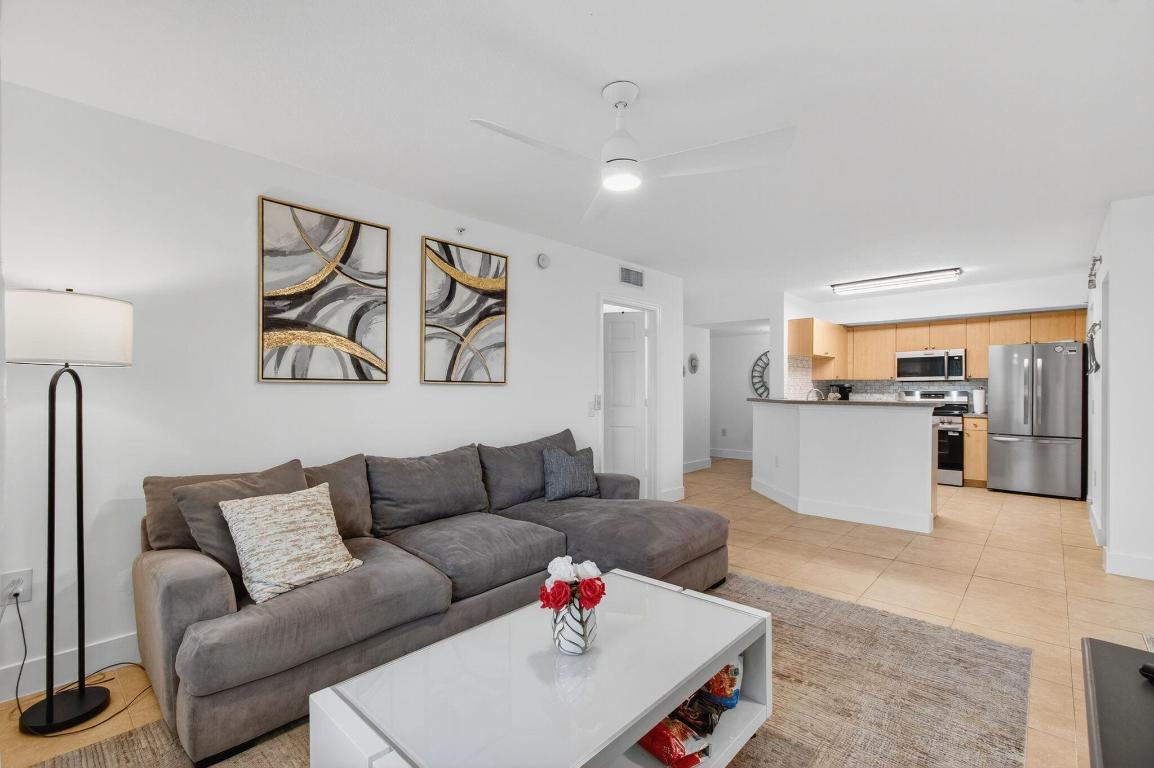 VILLA DEL SOL CONDO - Residential