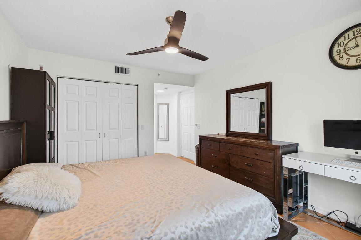 VILLA DEL SOL CONDO - Residential