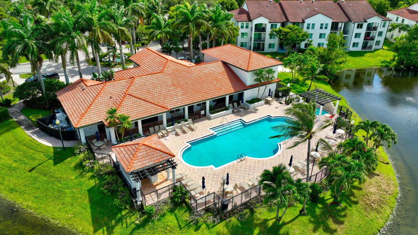 VILLA DEL SOL CONDO - Residential