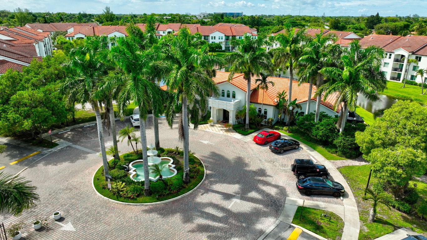 VILLA DEL SOL CONDO - Residential