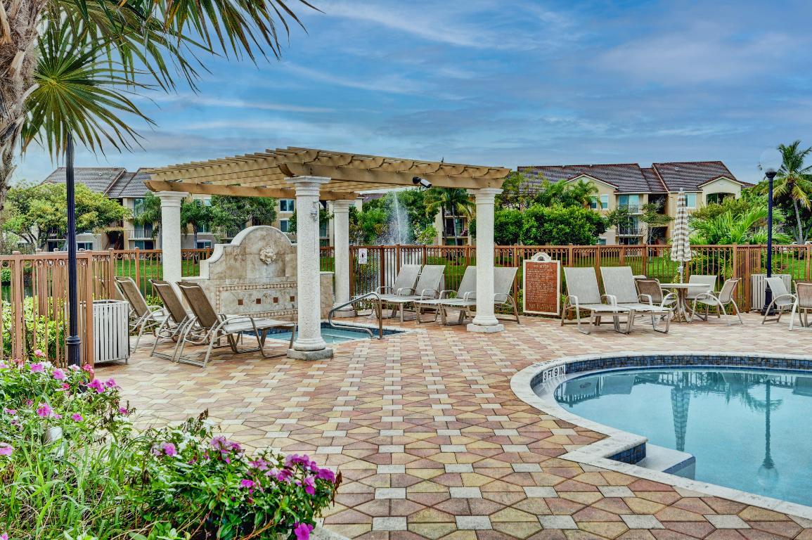 VILLA DEL SOL CONDO - Residential