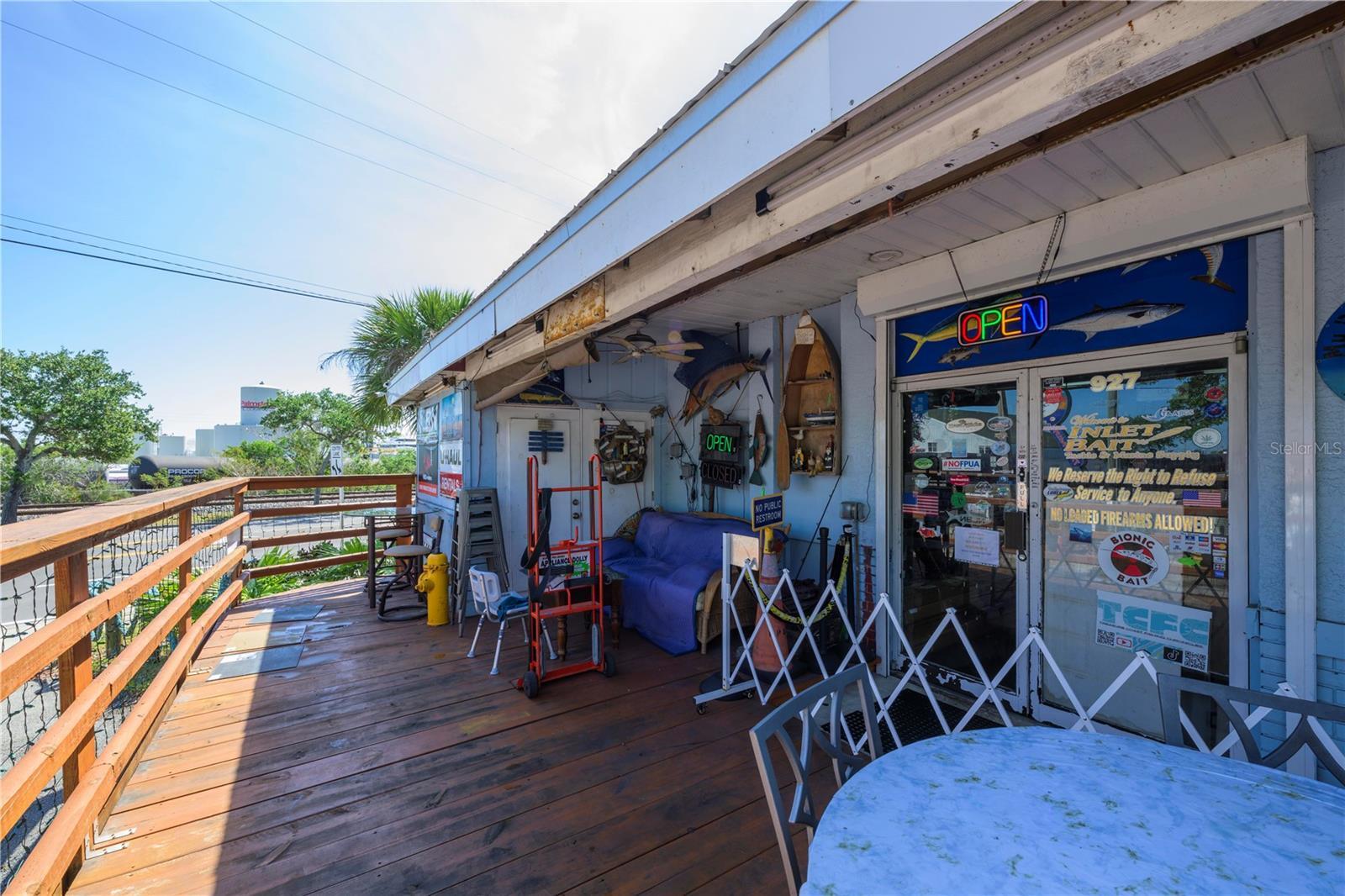 927 N Us Highway 1