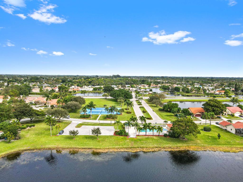 RAINBOW LAKES - Residential