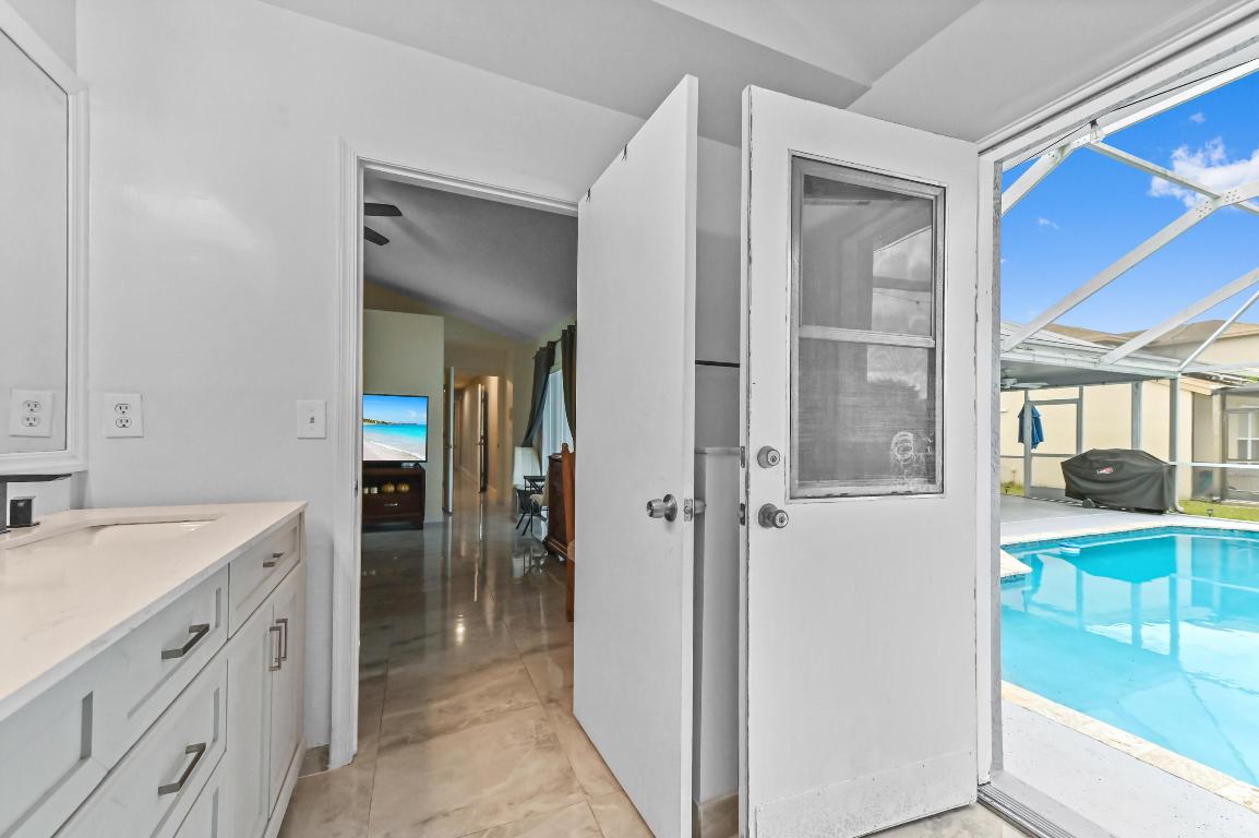 RAINBOW LAKES - Residential