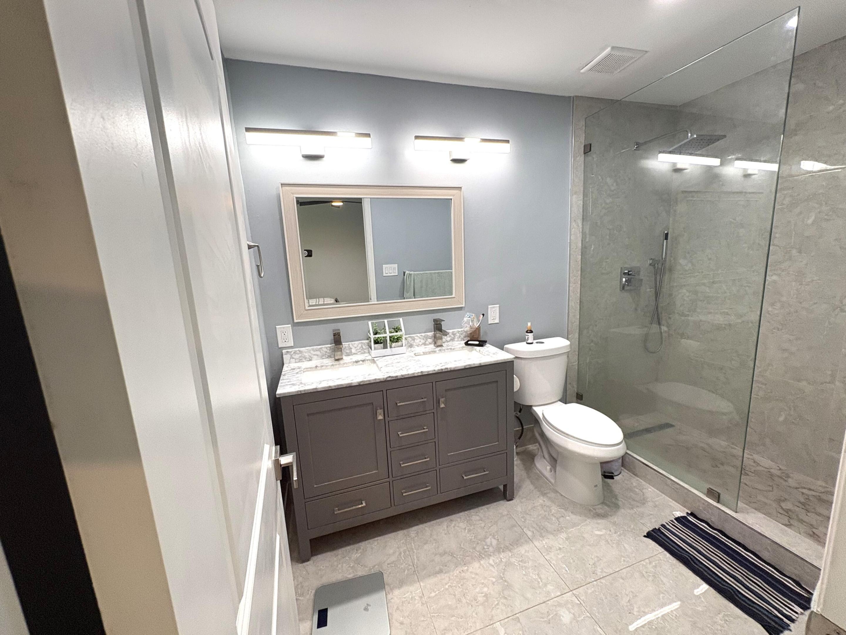 MIRROR LAKE ESTATES SEC 8 - Residential