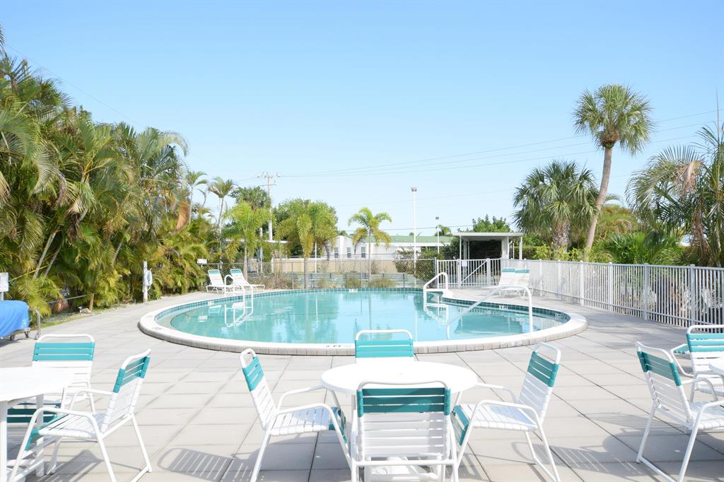 HIDDEN HARBOR CONDO - Residential