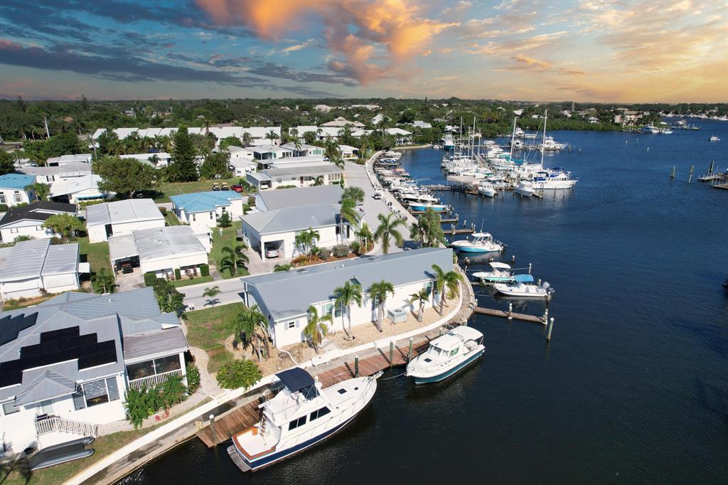 HIDDEN HARBOR CONDO - Residential