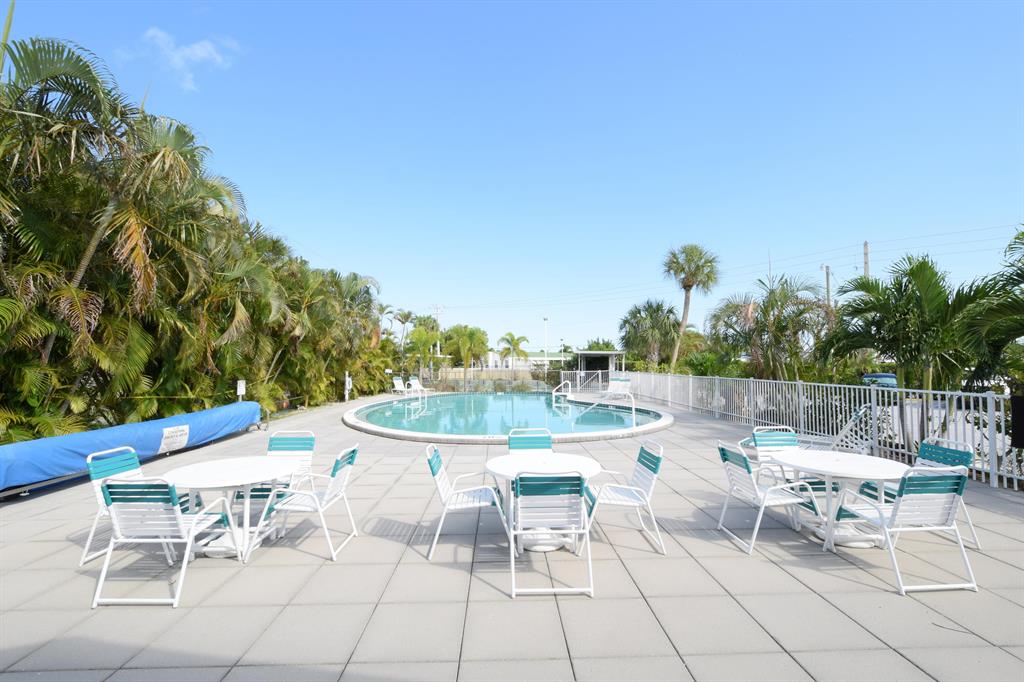 HIDDEN HARBOR CONDO - Residential