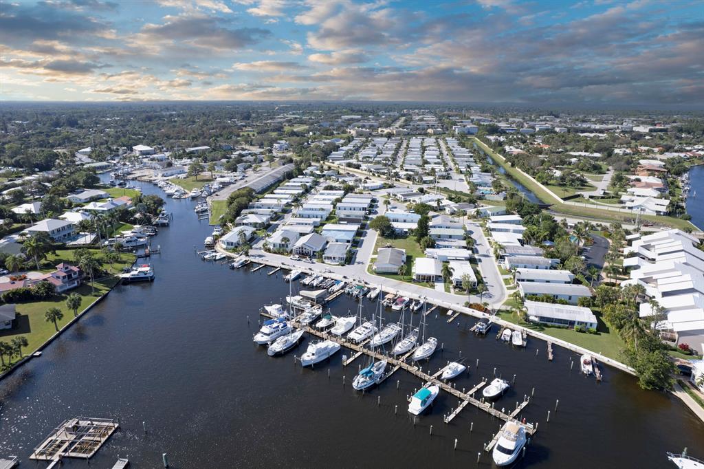 HIDDEN HARBOR CONDO - Residential