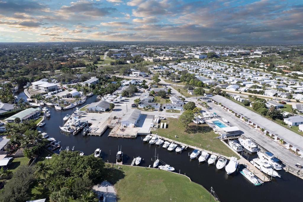 HIDDEN HARBOR CONDO - Residential