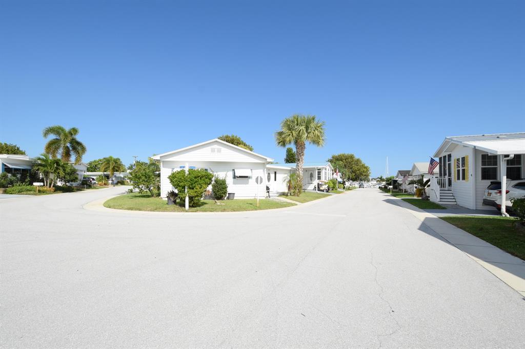 HIDDEN HARBOR CONDO - Residential