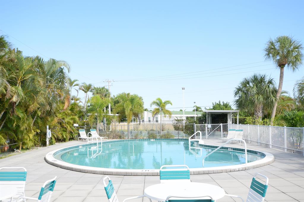 HIDDEN HARBOR CONDO - Residential