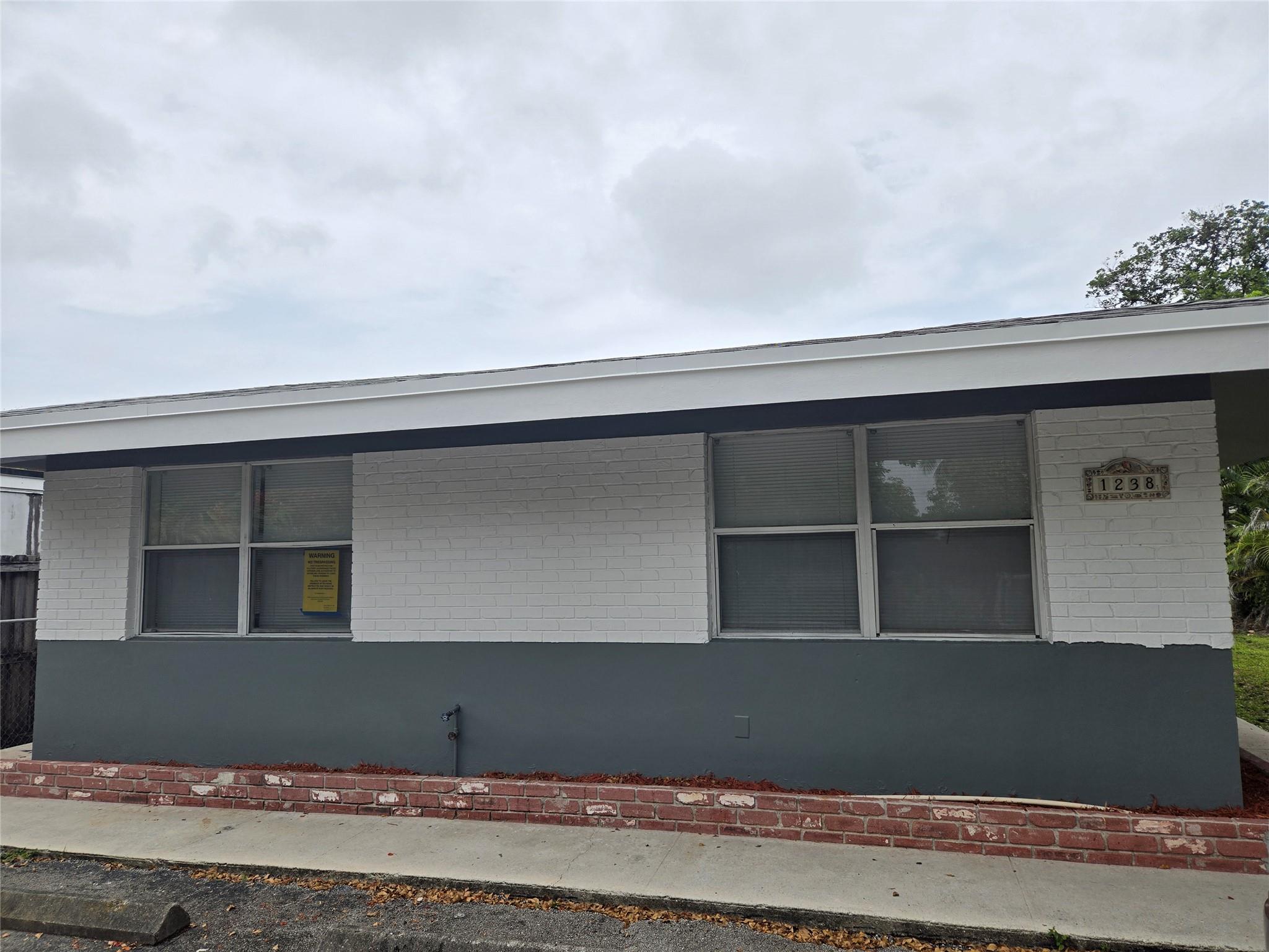 1238 NW 5th Ave