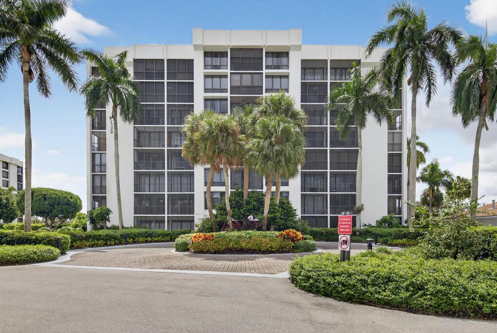Photo of 6815 Willow Wood Drive #4051, Boca Raton, FL 33434 (MLS # R11132420)