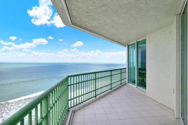 8600 S Ocean Drive 902