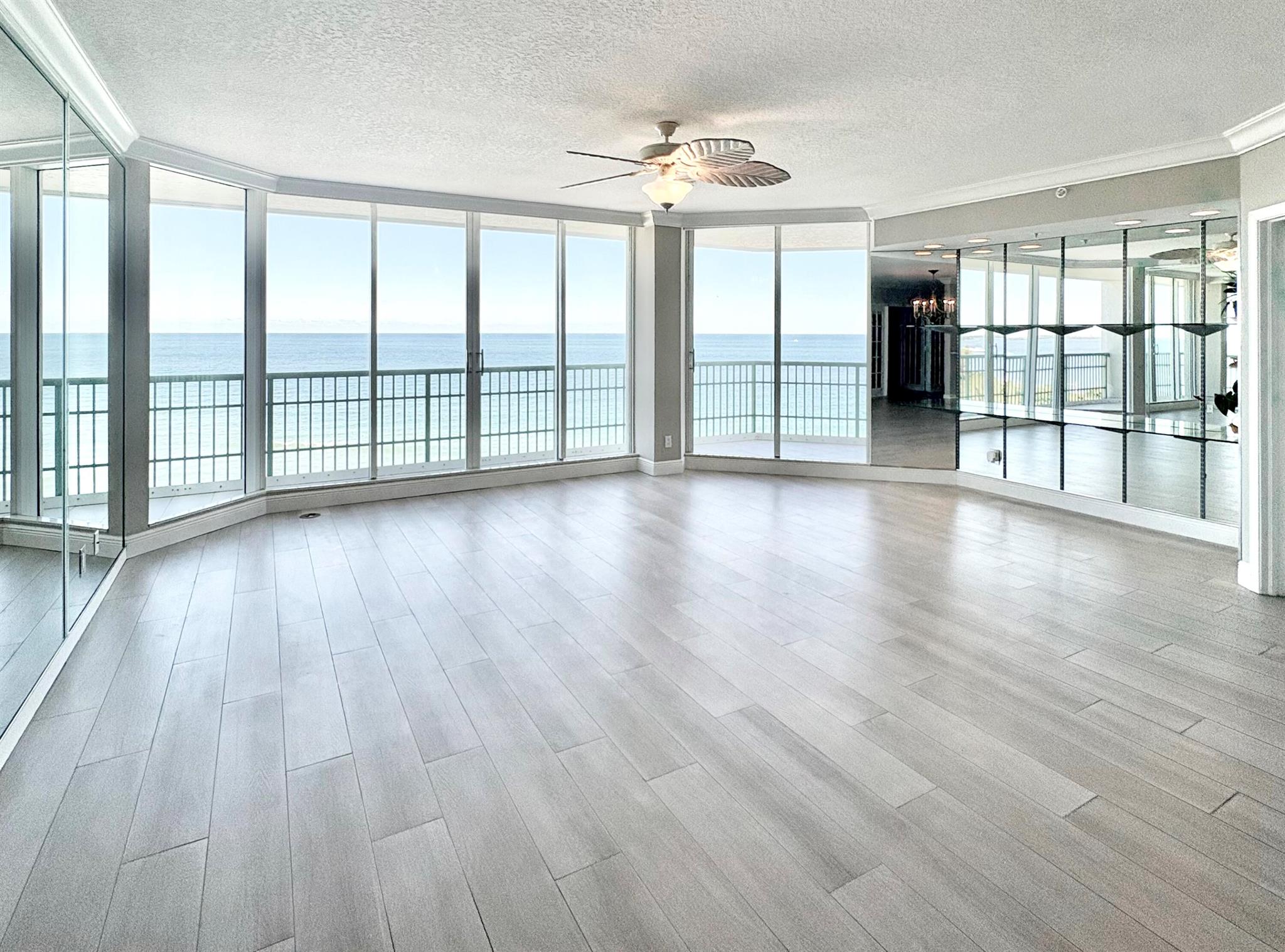 8600 S Ocean Drive 902