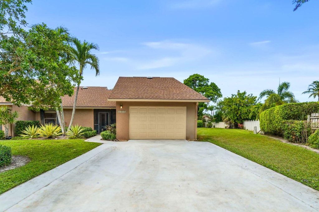 Photo of 11837 Donlin Drive, Wellington, FL 33414 (MLS # R11087062)