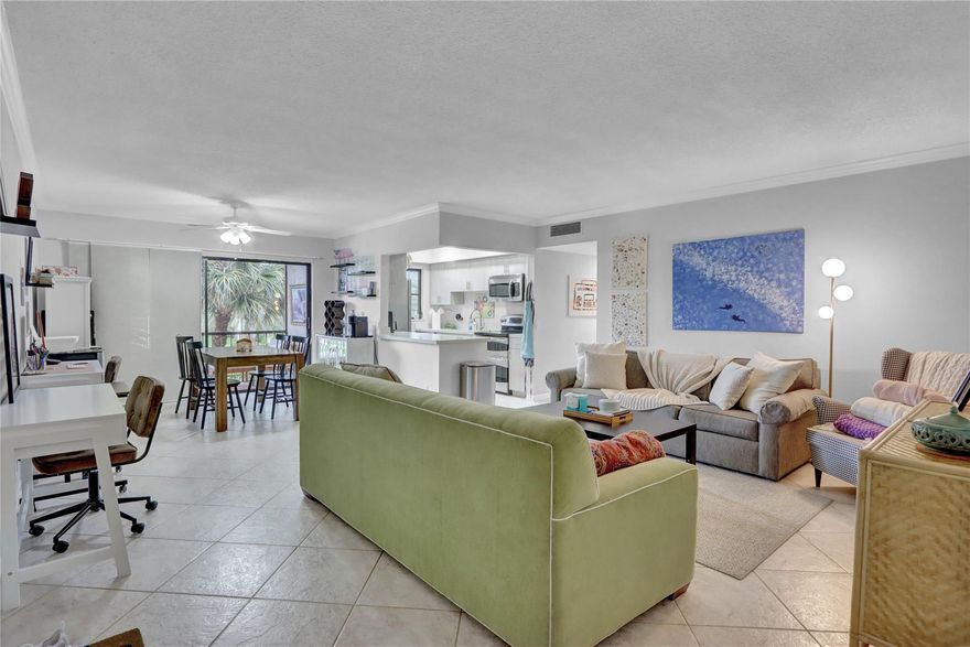 Spacious Condo in East Boca Raton! Unit is being rented unfurnished. This unit features tile flooring throughout, an in-unit washer/dryer, and a large private balcony. Located east of US1, it’s just a short walk to the Intracoastal, restaurants, and shops. Comes with one assigned parking space and plenty of guest parking