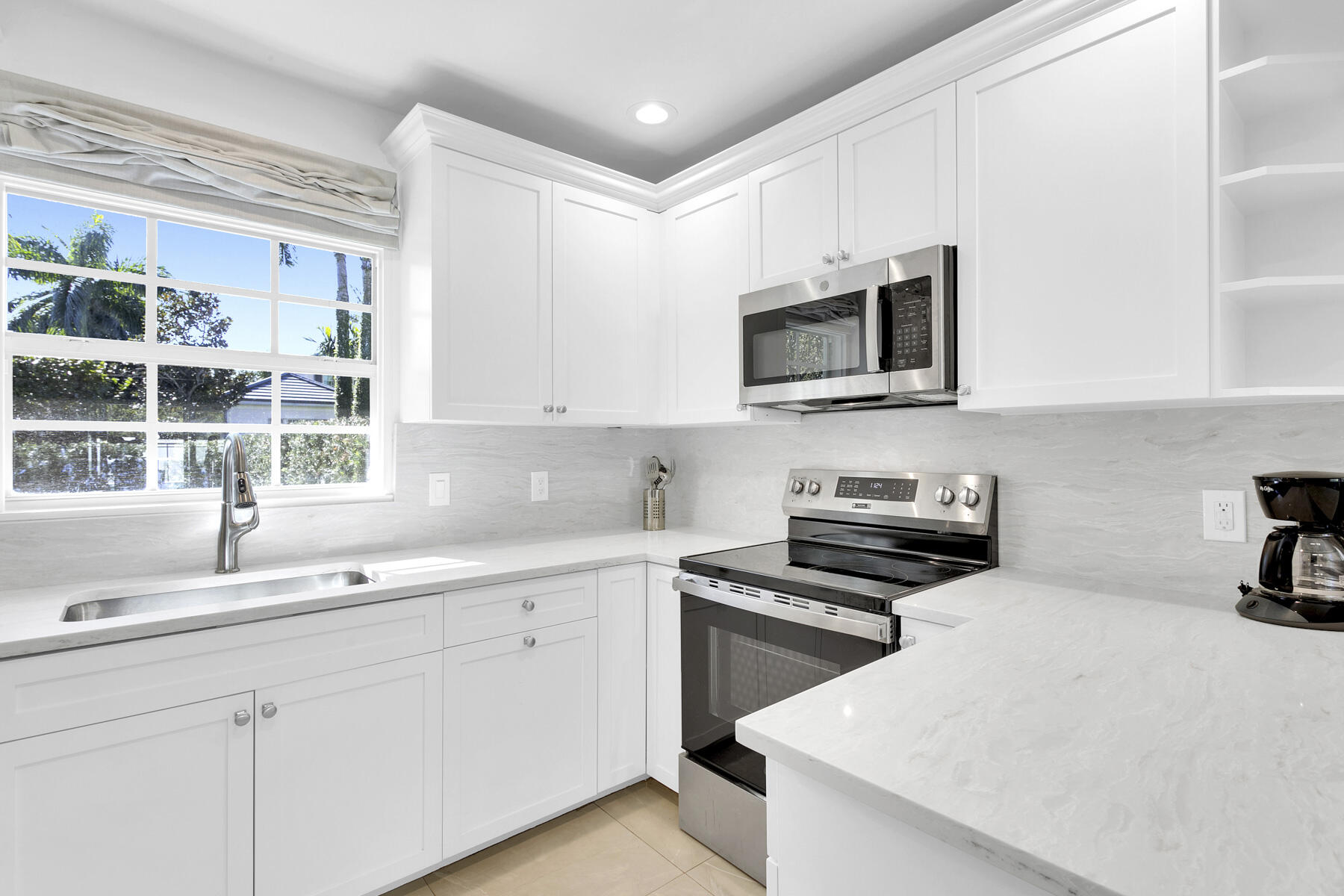 EL PARAISO - Residential Lease