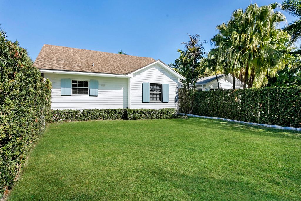 Photo of 211 Miraflores Drive, Palm Beach, FL 33480 (MLS # R11168192)