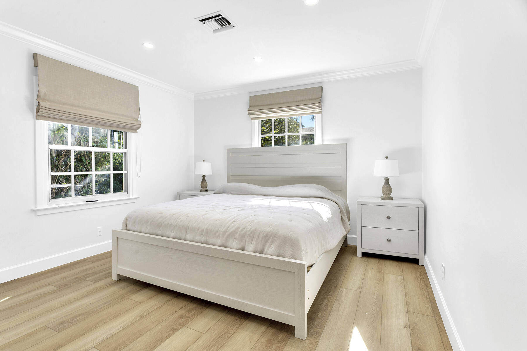 EL PARAISO - Residential Lease