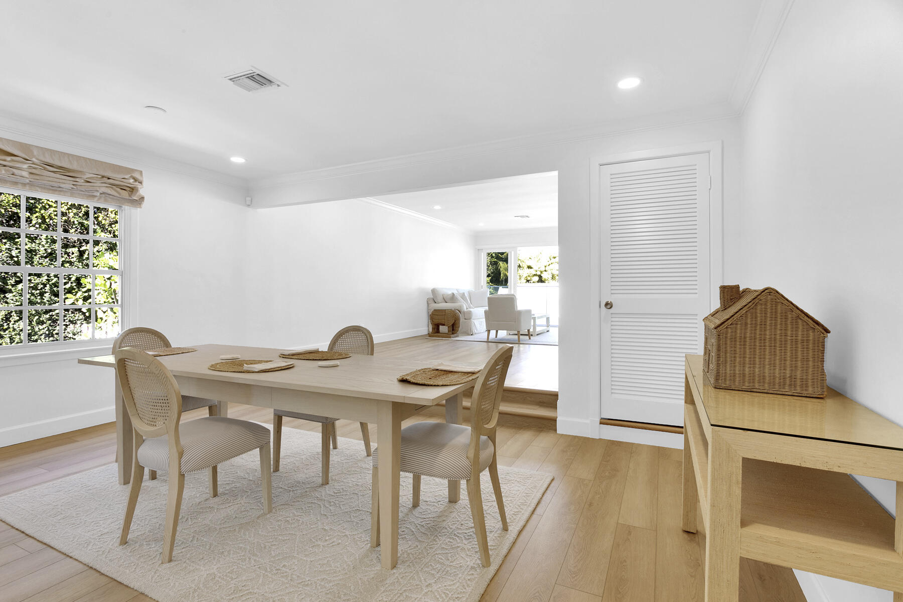 EL PARAISO - Residential Lease