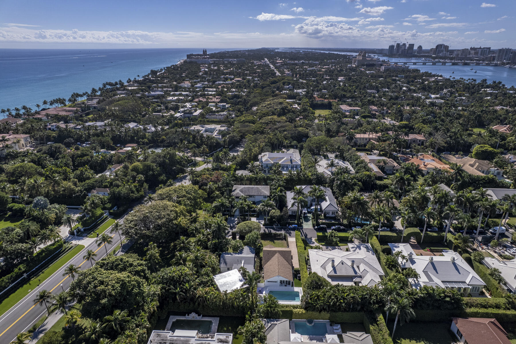 EL PARAISO - Residential Lease