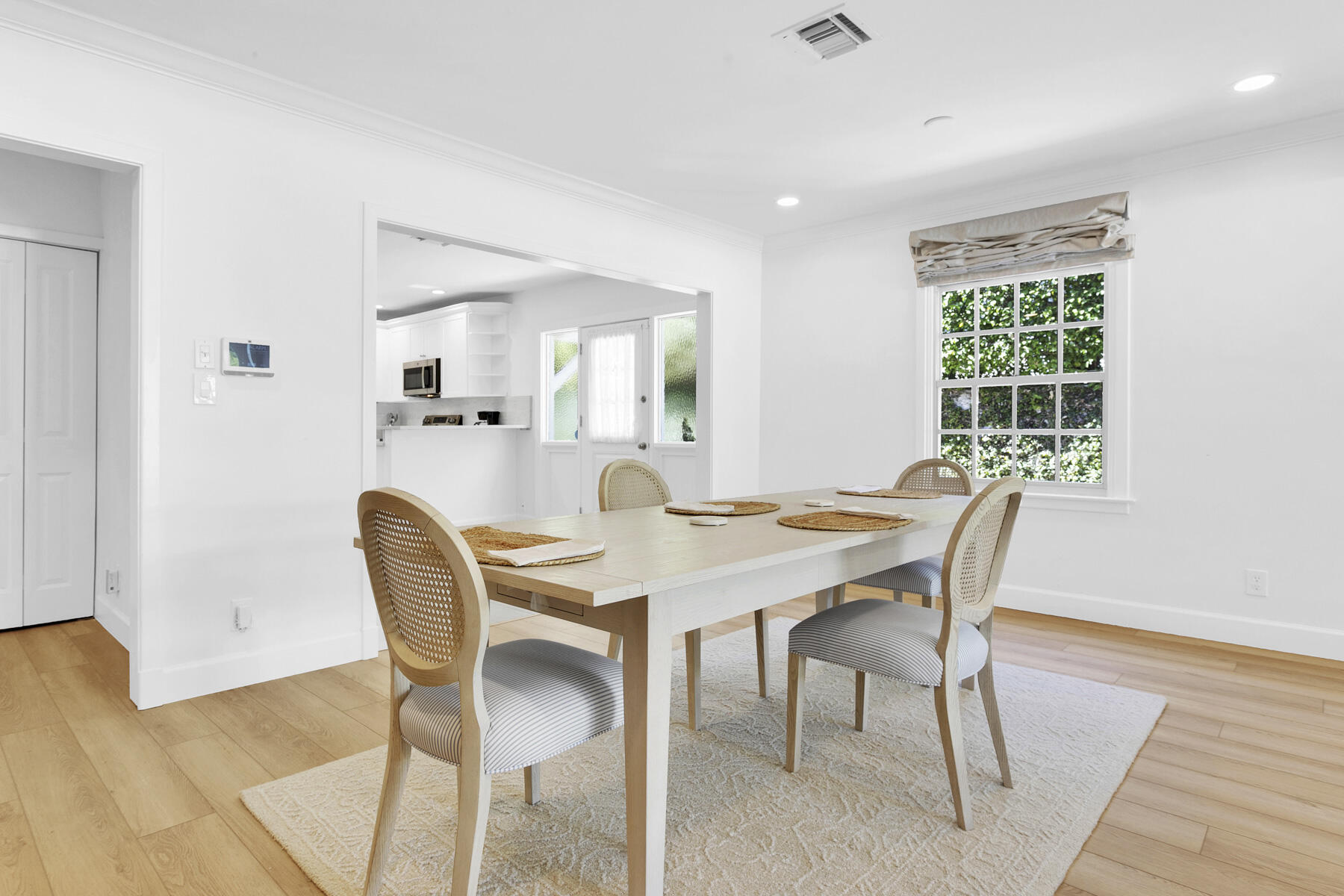 EL PARAISO - Residential Lease