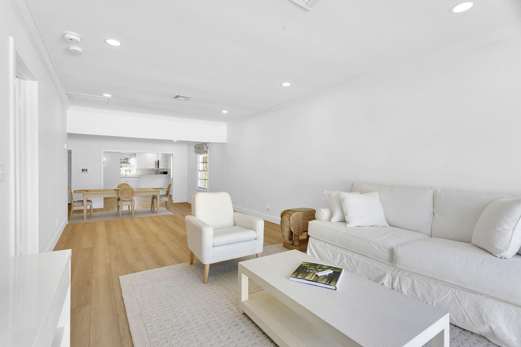 EL PARAISO - Residential Lease