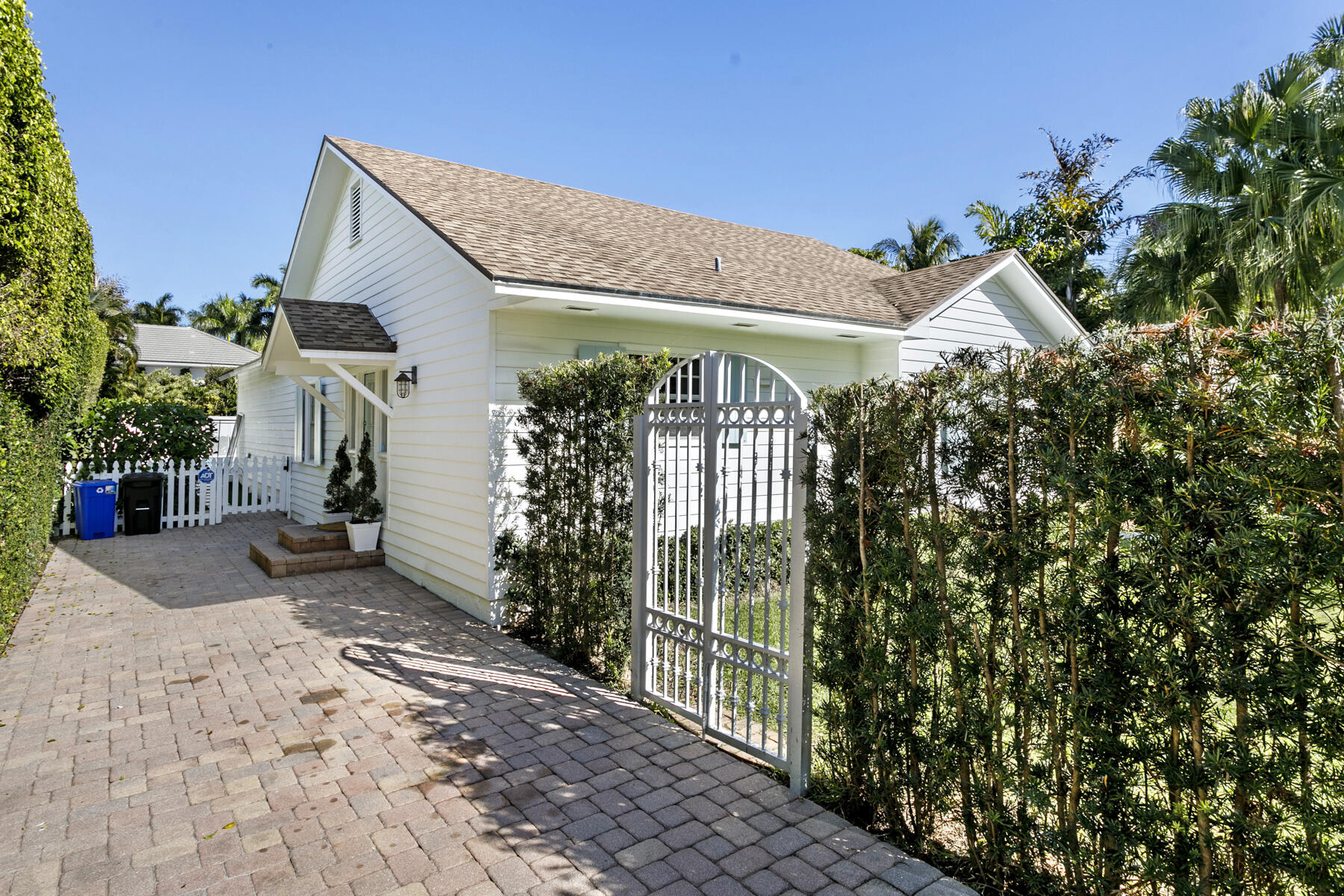 211 Miraflores Drive